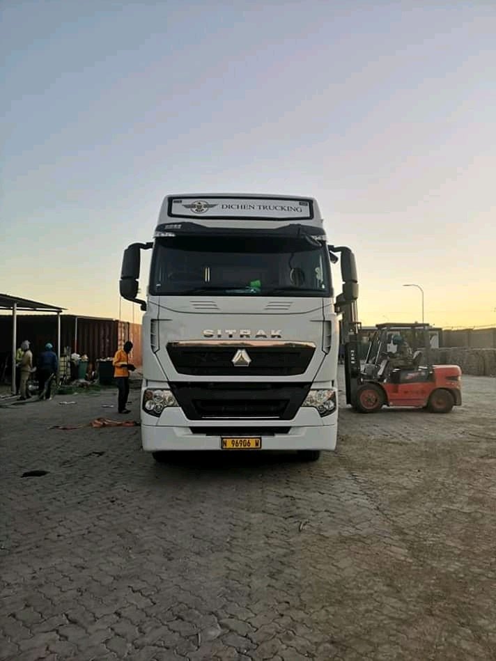 Camion au dépôt
